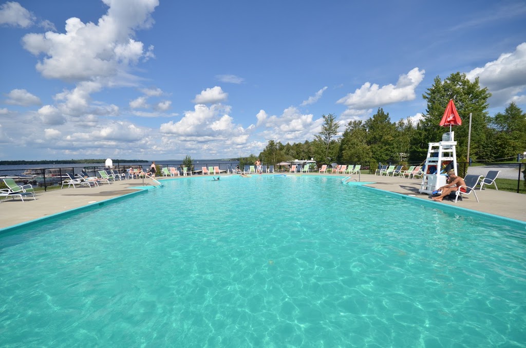 Camping les Berges du Lac | 800 Chemin des Berges, Stratford, QC G0Y 1P0, Canada | Phone: (418) 443-2202
