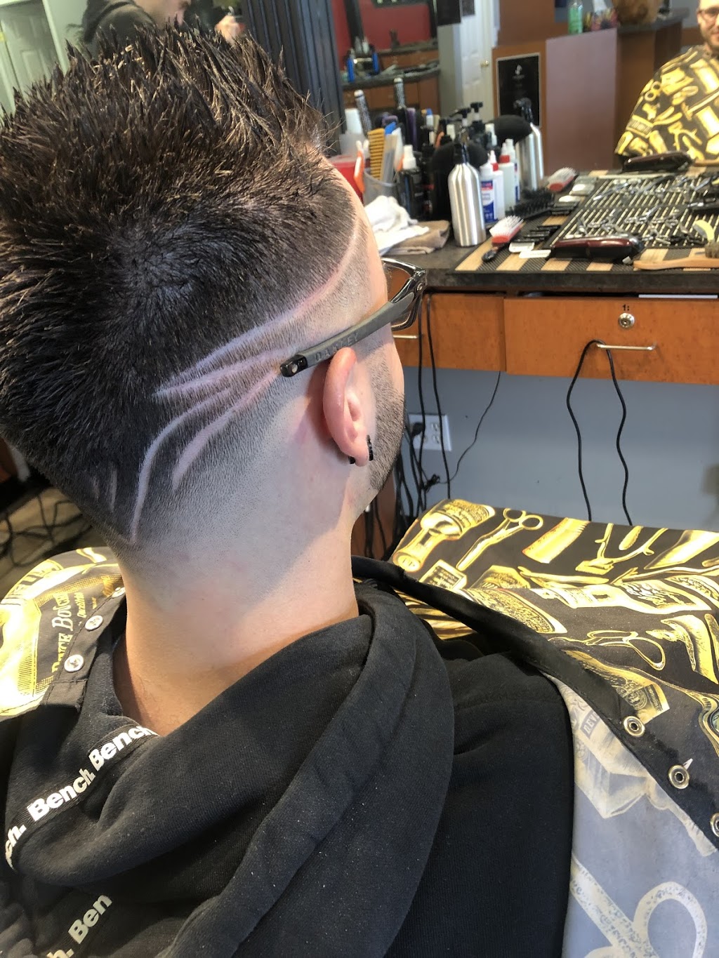 Crowfoot Barber Shop | 17 Crowfoot Rise NW, Calgary, AB T3G 4P5, Canada | Phone: (403) 289-3033