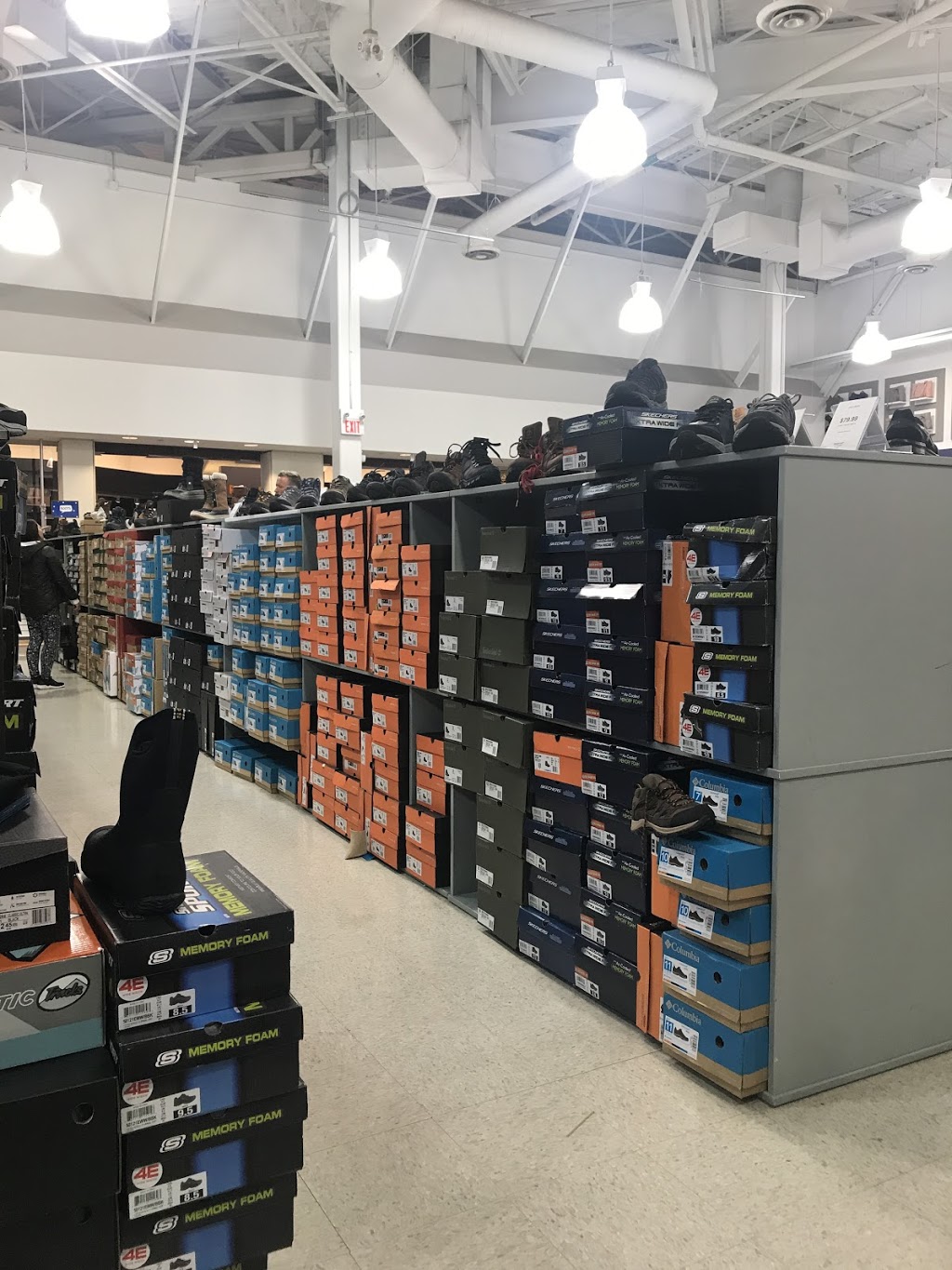 The Shoe Company | 261055 Crossiron Blvd UNIT 124, Rocky View No. 44, AB T4A 0G3, Canada | Phone: (403) 275-8133