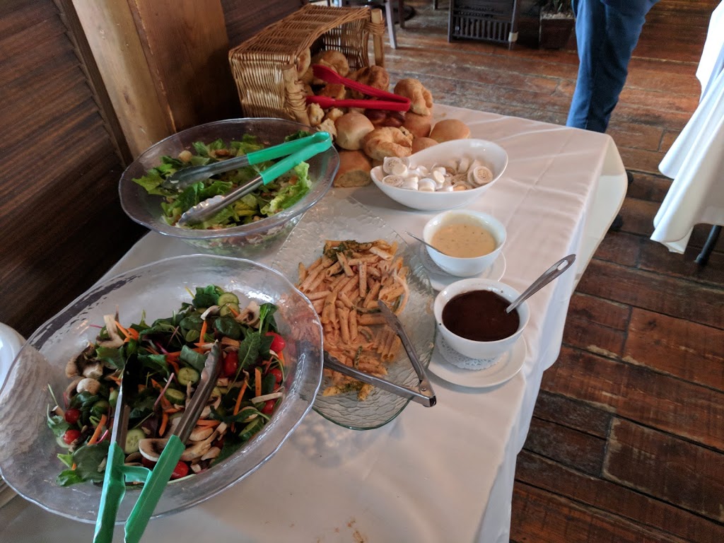 Vines Pasta Grill | 4 Panavista Dr, Dartmouth, NS B2W 3M8, Canada | Phone: (902) 434-4114