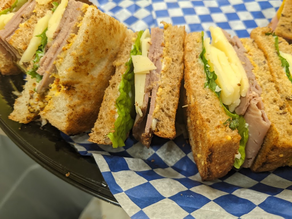 Farm Cafe | 295 Commercial St, Middleton, NS B0S 1P0, Canada | Phone: (902) 309-4800