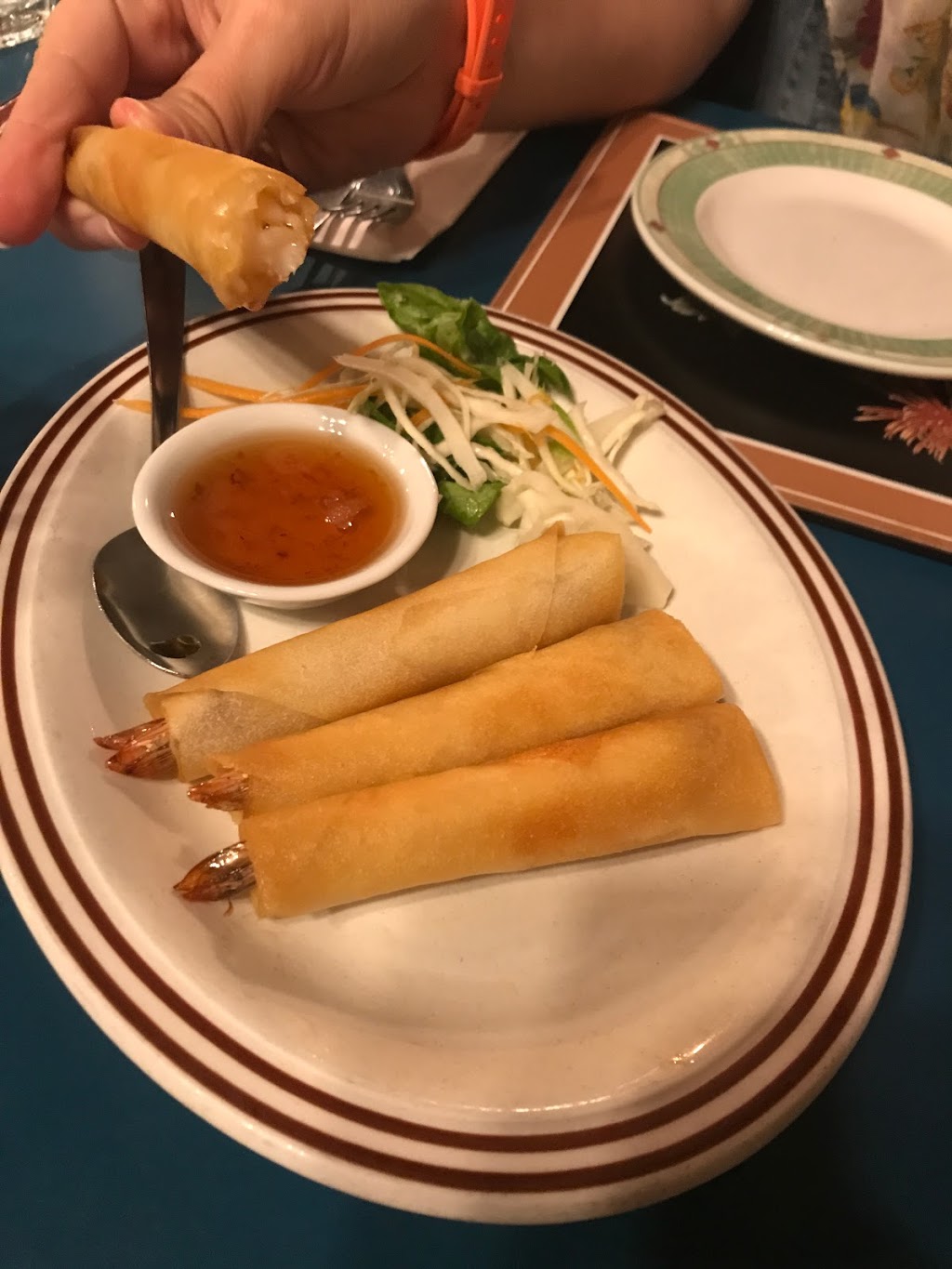Siam Kitchen | 1050 Bank St, Ottawa, ON K1S 3X2, Canada | Phone: (613) 730-3954