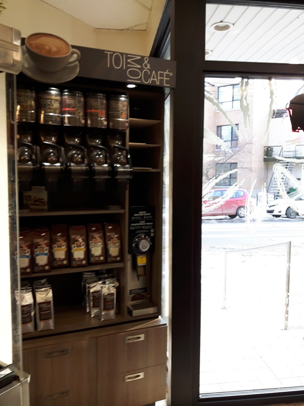 Nigelle | 1963 Rue des Carrières, Montréal, QC H2G 1W7, Canada | Phone: (438) 387-0987