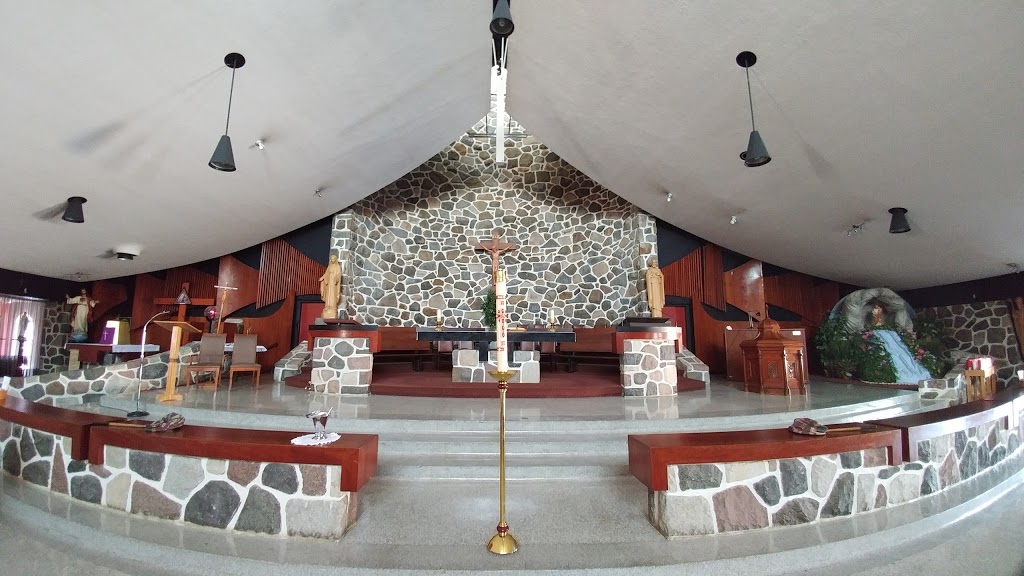 Église catholique à Montréal | 750 Boulevard Saint-Sylvain, Laval, QC H7E 2X3, Canada | Phone: (450) 661-2111