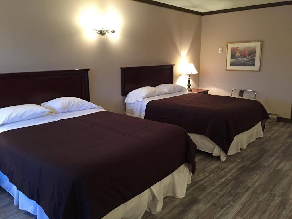 Complexe Dix80 | 1080 Bd Albiny Paquette, Mont-Laurier, QC J9L 1M1, Canada | Phone: (819) 623-2744