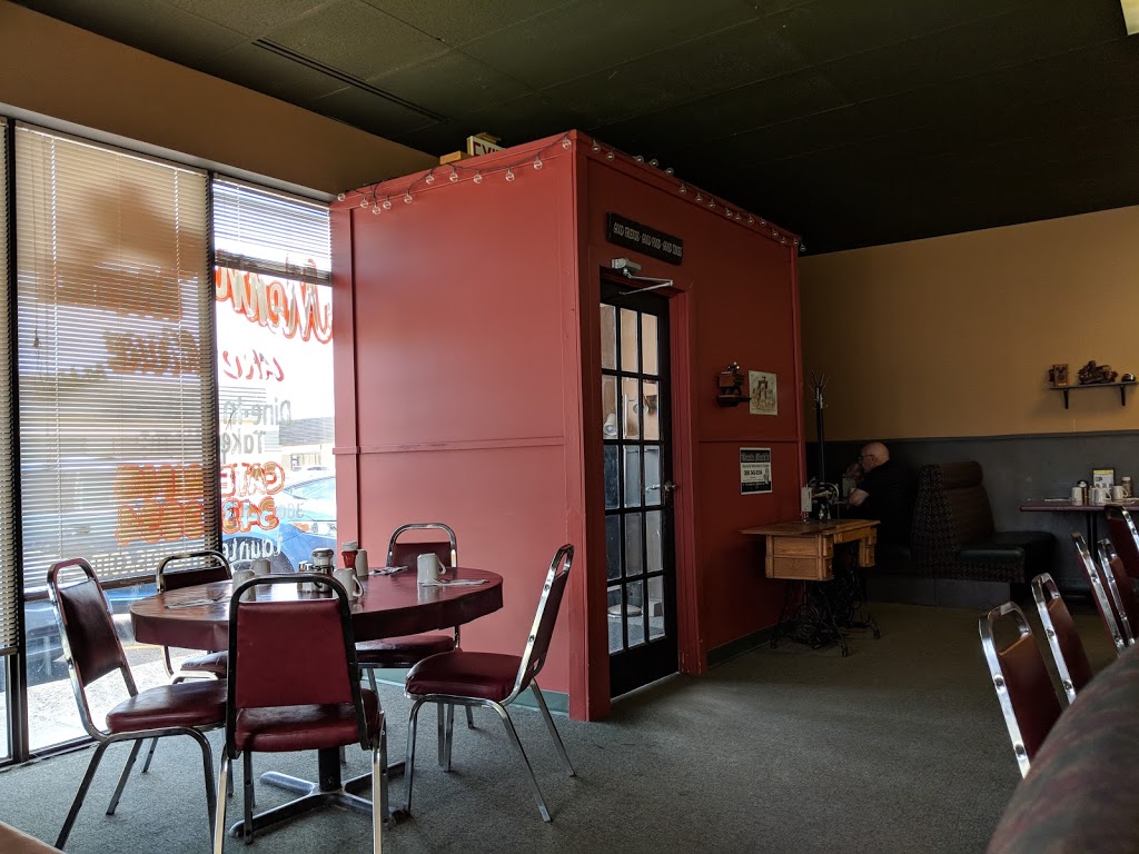 Taunte Maria’s Mennonite Restaurant | restaurant | 8-1724 Quebec Ave, Saskatoon, SK S7K 1V9, Canada | 3063433334 OR +1 306-343-3334