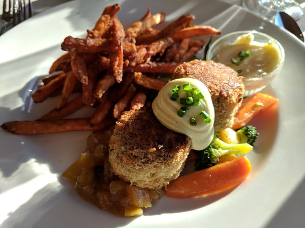 The Oyster Bar | 2578 Chuckanut Dr, Bow, WA 98232, USA | Phone: (360) 766-6185