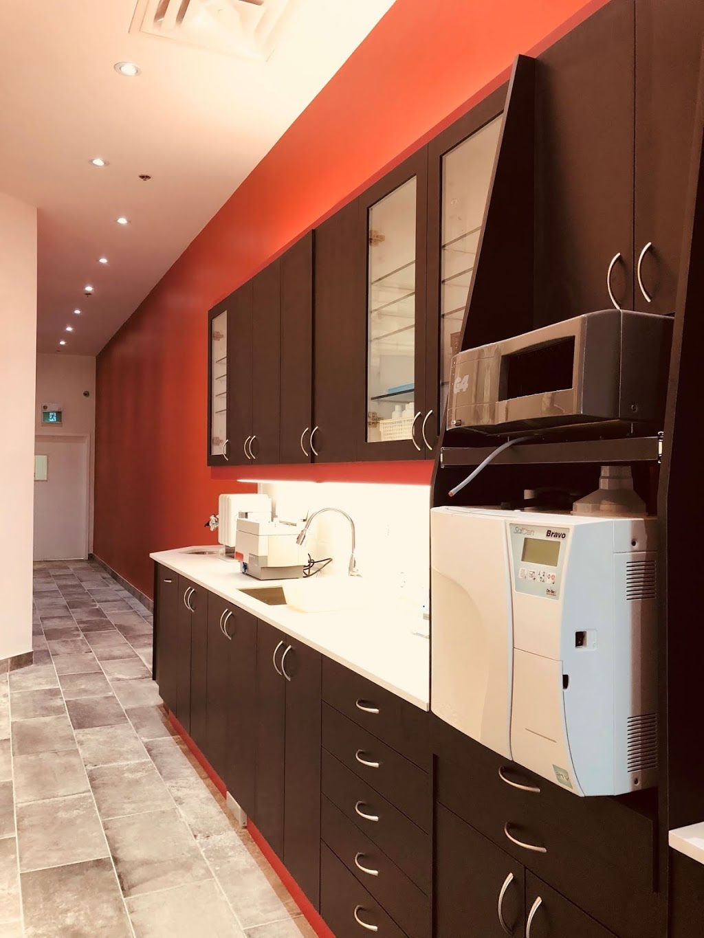 HTL DENTAL - Etobicoke | 170 N Queen St, Etobicoke, ON M9C 1A8, Canada | Phone: (647) 350-6636