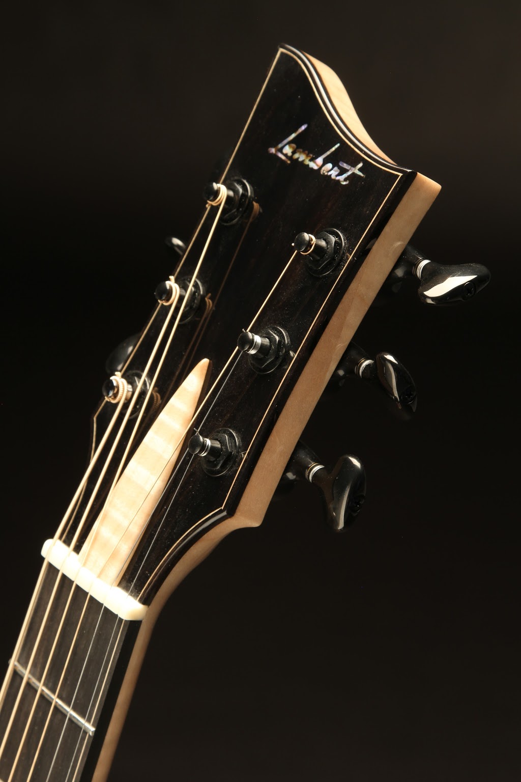 Guitares Lambert | 1745 Chemin de la Belle Rivière, Sainte-Julie, QC J3E 1Y2, Canada | Phone: (514) 515-9147
