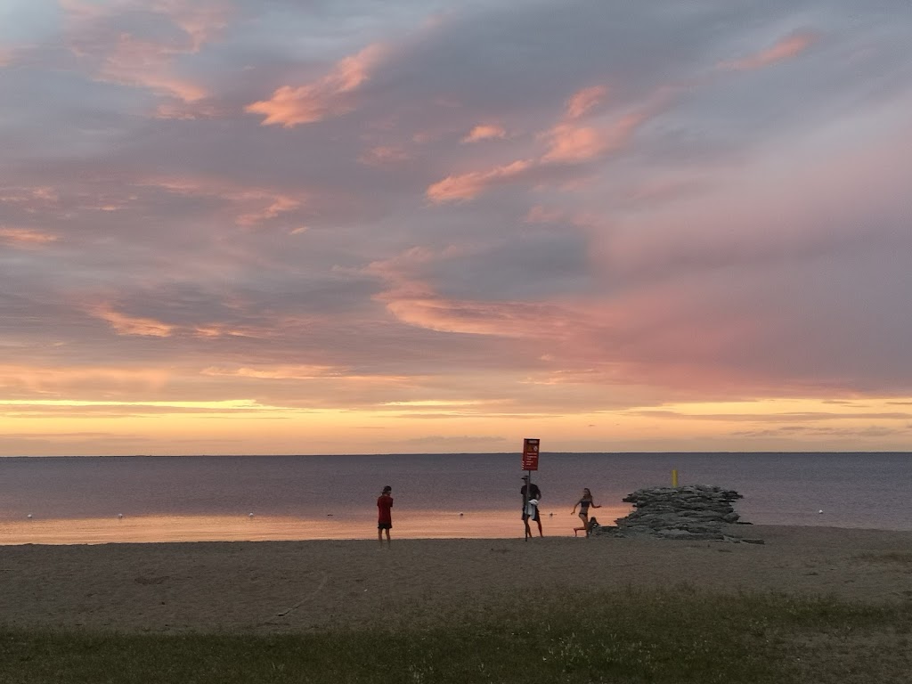 Camping Plage Robertson | 2190 Rue Ouiatchouan, Mashteuiatsh, QC G0W 2H0, Canada | Phone: (418) 275-1375