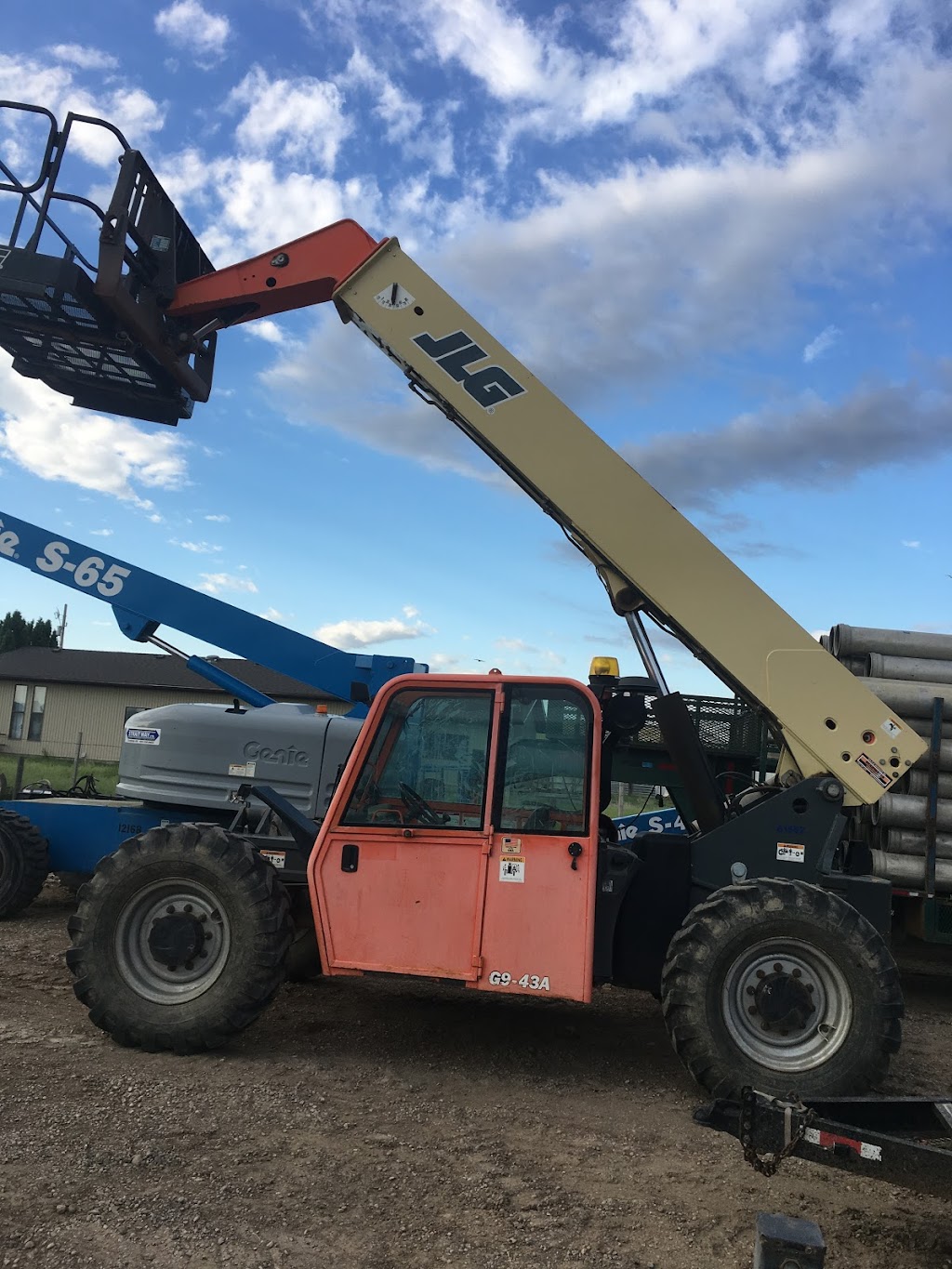Strait Way Ltd | 1426 12th St, Coaldale, AB T1M 1N2, Canada | Phone: (403) 345-2045