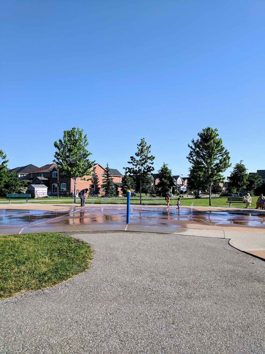 Neebin Park | 635 Kaiser Dr, Mississauga, ON L5W 0A2, Canada | Phone: (905) 615-4311