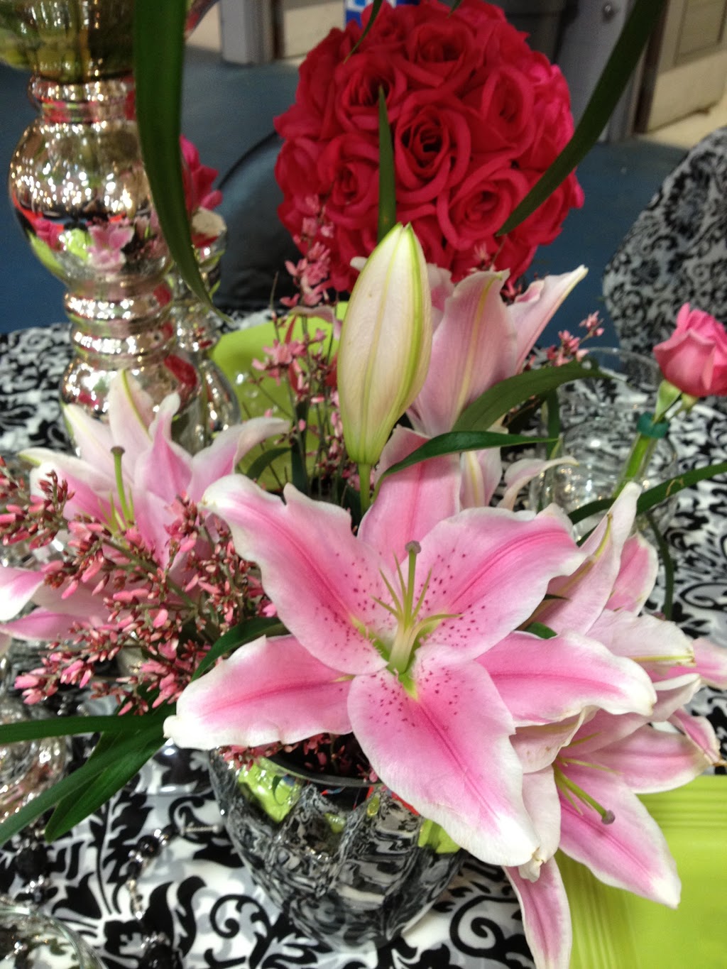 Jennings Florists | 2508 Estevan Ave, Victoria, BC V8R 2S7, Canada | Phone: (250) 477-9538