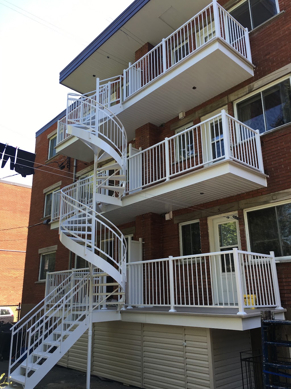 Balcon Plus Inc. | 5800 Rue du Condor, Terrebonne, QC J7M 0B8, Canada | Phone: (514) 815-0231