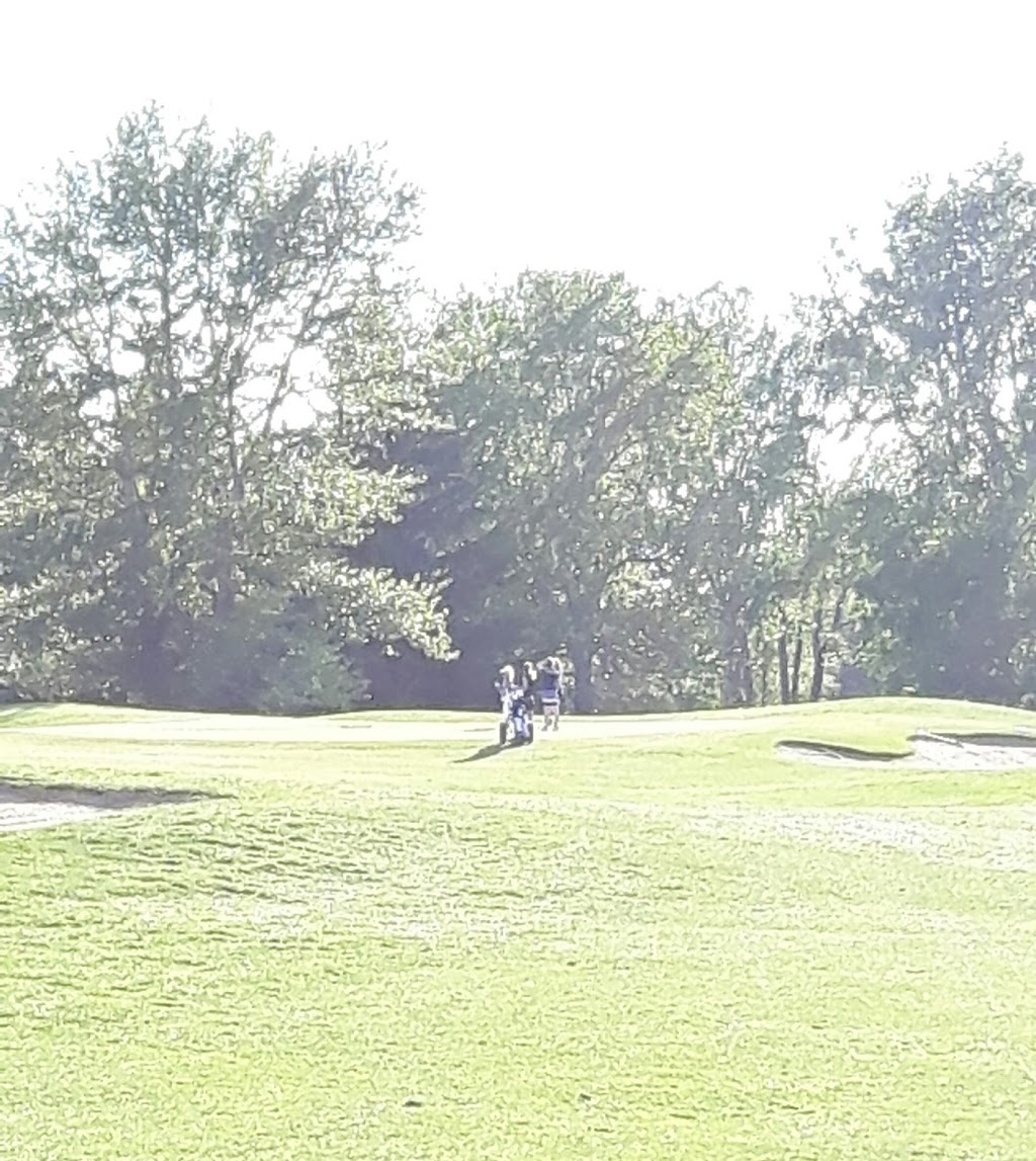 Highwood Golf | 400 7 St NW, High River, AB T1V 1M6, Canada | Phone: (403) 652-3644