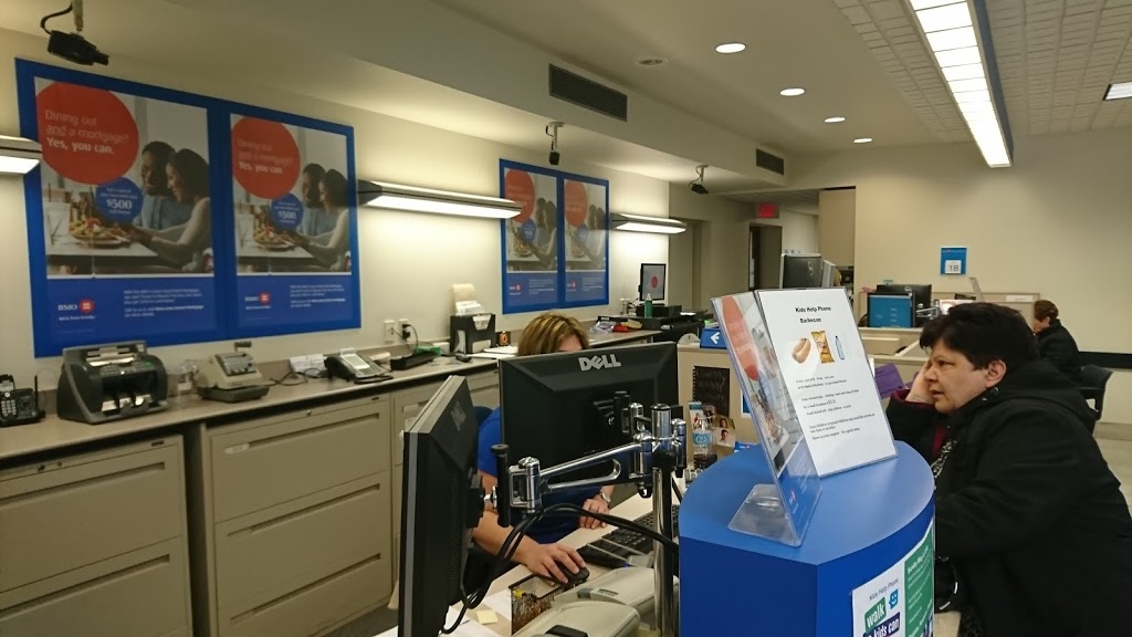 BMO Bank of Montreal | 1399 Grand Marais Rd W, Windsor, ON N9E 1E2, Canada | Phone: (519) 973-3367