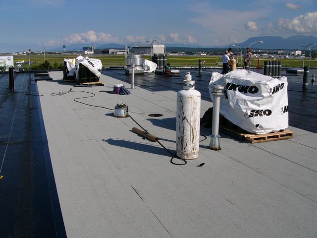 Broadway Roofing Co Ltd | 7430 Lowland Dr, Burnaby, BC V5J 5A4, Canada | Phone: (604) 439-9107