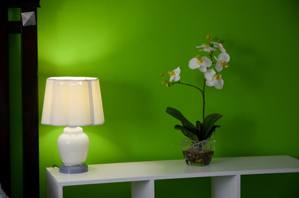 Room near Fanshawe College, London Airport | Vancouver St, London, ON N5W 4S5, Canada | Phone: (519) 701-1525