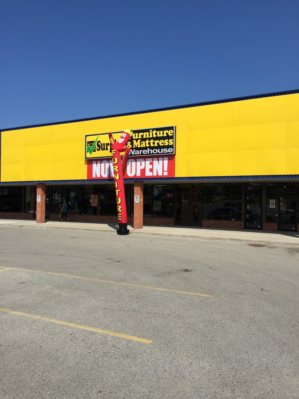 Surplus Furniture and Mattress Warehouse | 1298 Trafalgar St, London, ON N5Z 1H9, Canada | Phone: (519) 455-7800