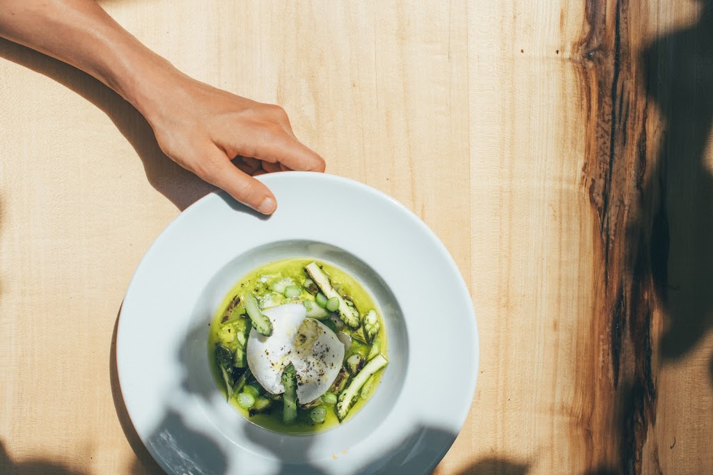 Restaurant Lumami | 319 Chemin du Lac Gale, Bromont, QC J2L 2S5, Canada | Phone: (450) 534-0604