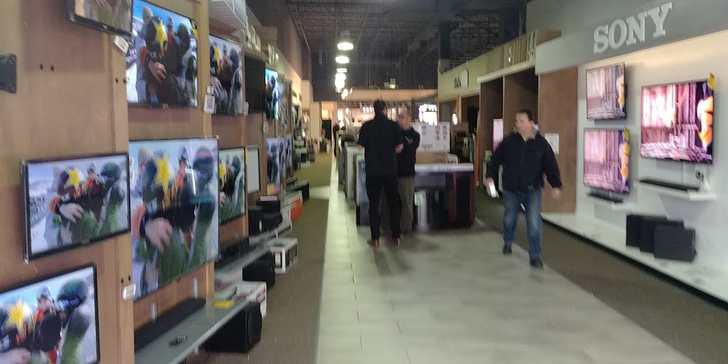 Stereo Plus | 600 Rue Pierre-Caisse, Saint-Jean-sur-Richelieu, QC J3A 1M1, Canada | Phone: (450) 741-1438