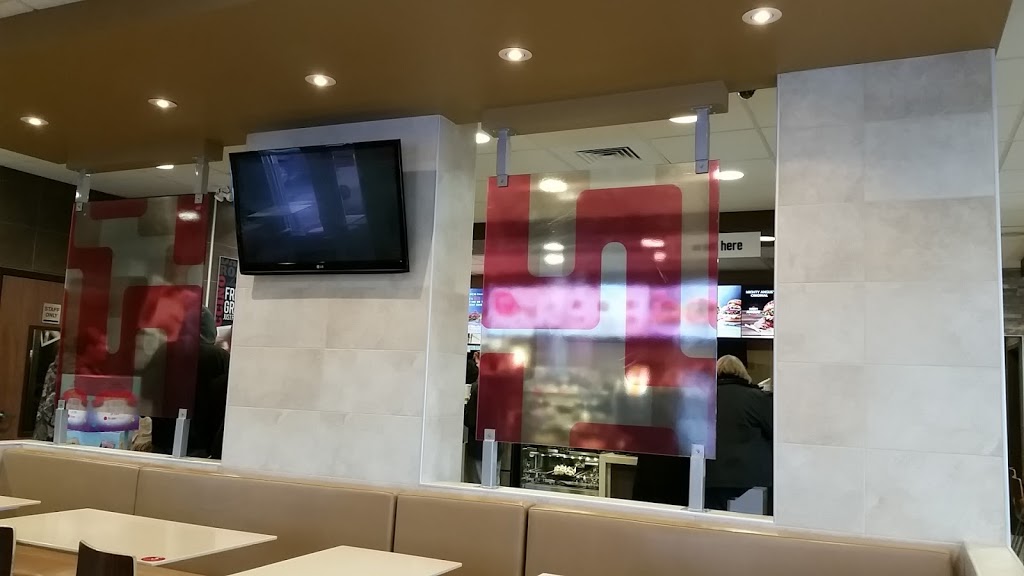 McDonalds | 81 Lombard St, Smiths Falls, ON K7A 4Y9, Canada | Phone: (613) 283-8633
