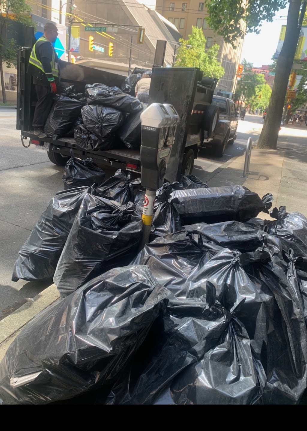 Power Junk Removal | 3520 Bamfield Dr, Richmond, BC V6X 3B5, Canada | Phone: (604) 375-0266