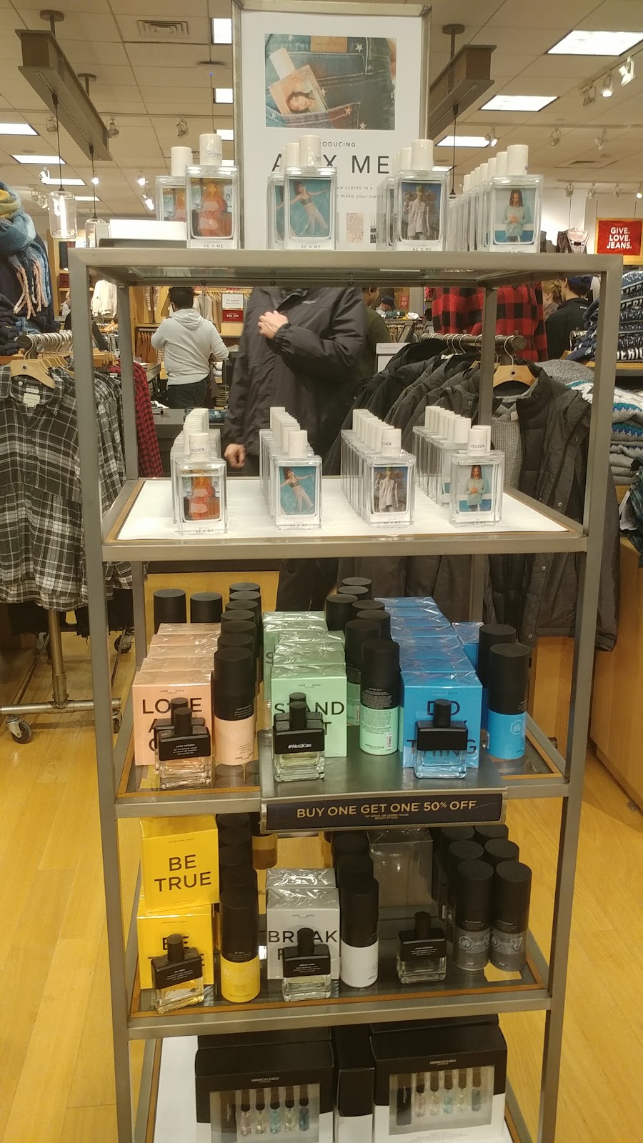 American Eagle Outfitters | 550 King St N Unite E12, Waterloo, ON N2L 5W6, Canada | Phone: (519) 886-6949