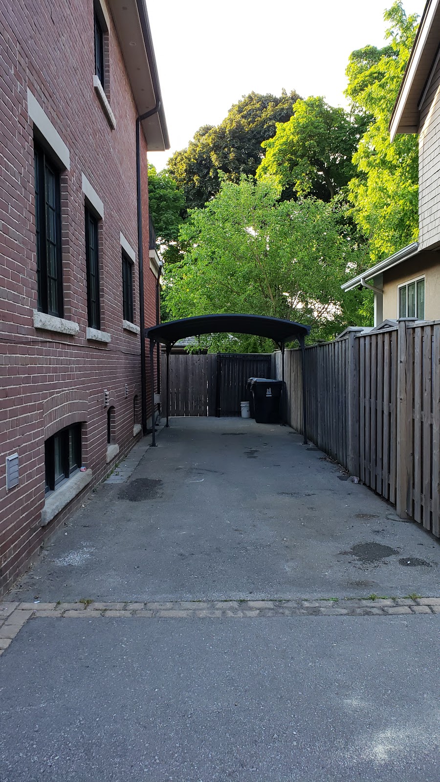 SD Property Management | 42 Clifton Ave, North York, ON M3H 4L1, Canada | Phone: (647) 705-8477