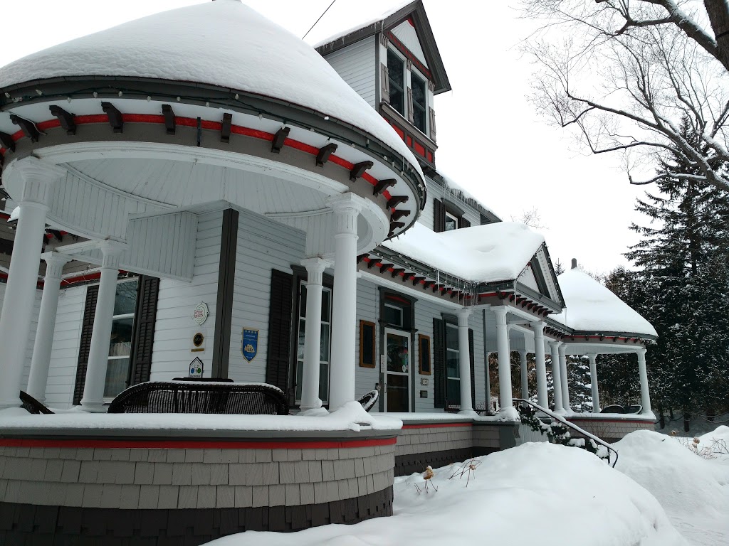 Trois Erables | 801 Chemin Riverside, Wakefield, QC J0X 3G0, Canada | Phone: (819) 459-1118