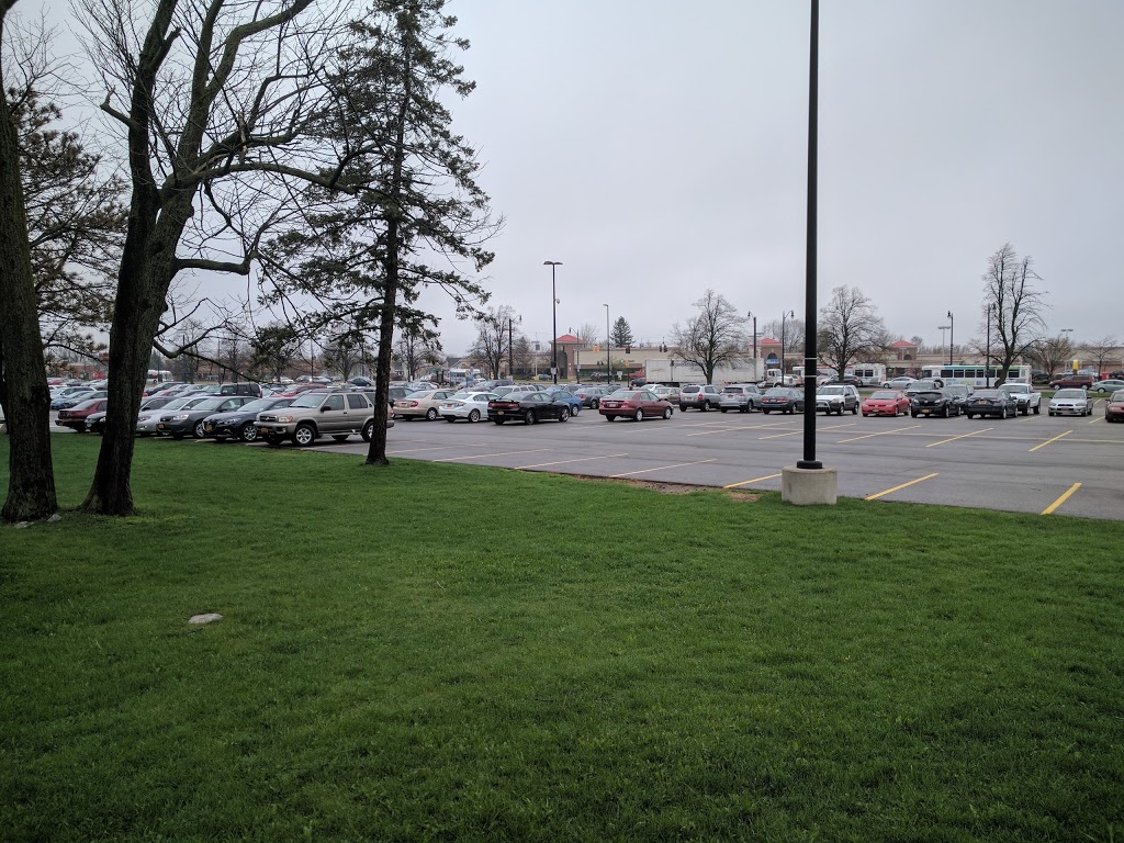Main-Bailey Lot (f/s, st) | 3575-3583 Main St, Buffalo, NY 14226, USA | Phone: (716) 645-3943