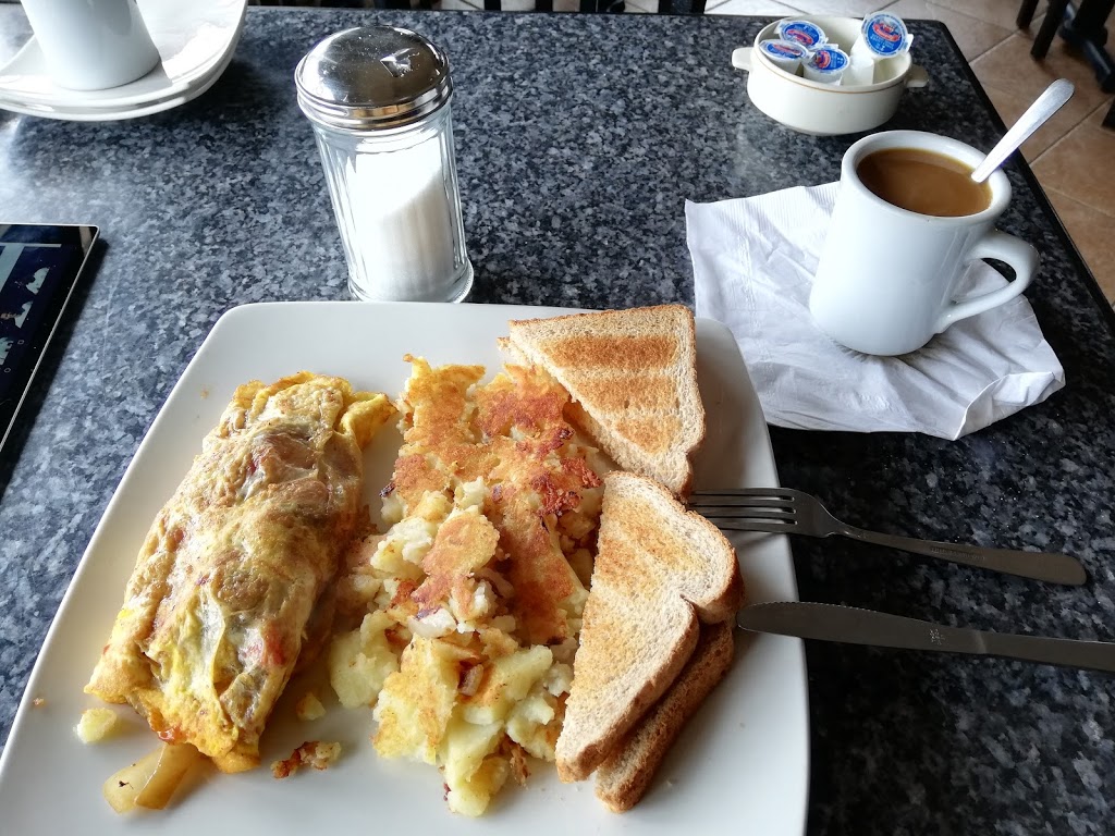 Northland Motel & Restaurant | 9603 ON-11, Washago, ON L0K 2B0, Canada | Phone: (705) 689-5012
