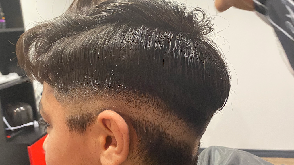 Greely barber shop | 7250 Philnor St, Ottawa, ON K4P 1B2, Canada | Phone: (613) 413-9839