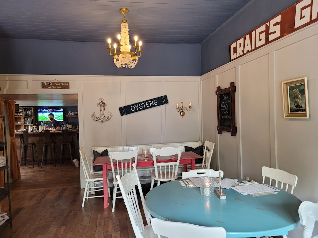 Landmark Oyster House | 12 Main St, Victoria, PE C0A 2G0, Canada | Phone: (902) 658-2286