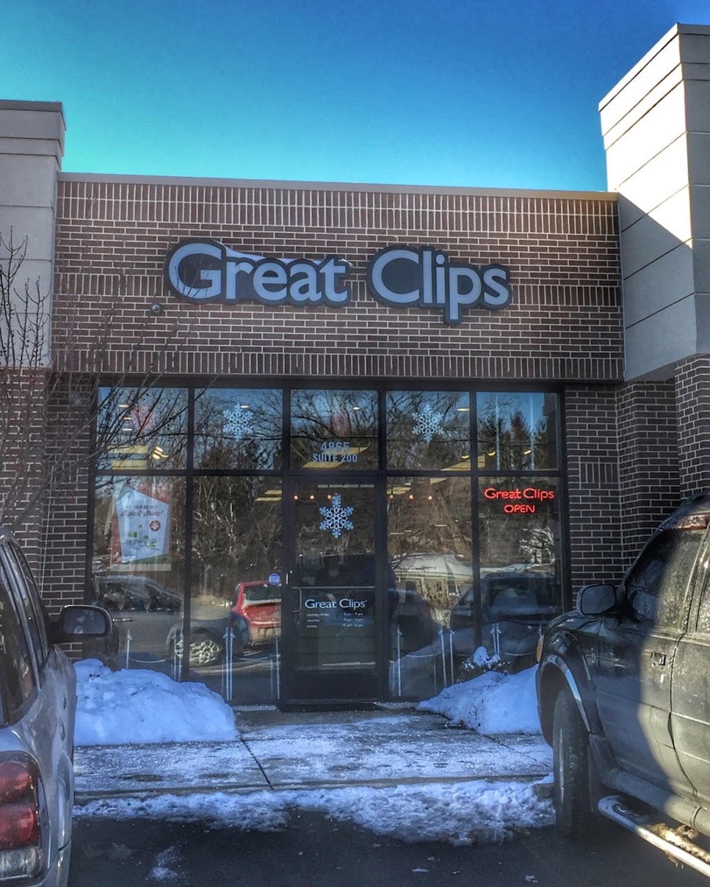 Great Clips | 4865 24th Ave Ste 200, Fort Gratiot Twp, MI 48059, USA | Phone: (810) 385-8300