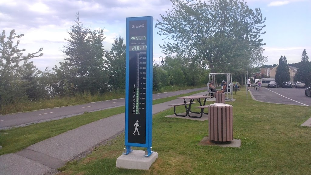 Bureau daccueil touristique de Granby | 111 Rue Denison E, Granby, QC J2G 4C4, Canada | Phone: (450) 372-7056