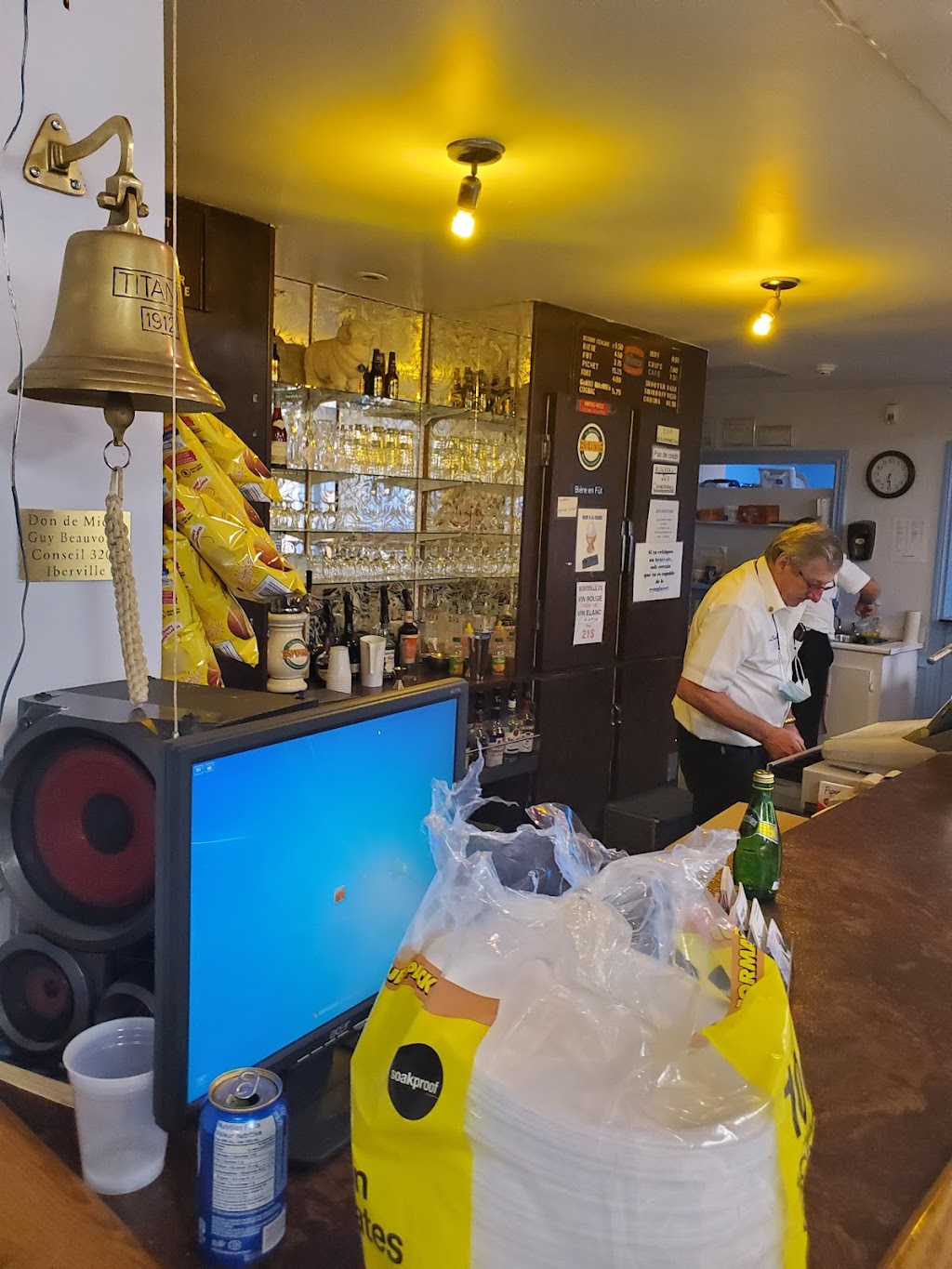 Chevaliers De Colomb | 335 6e Avenue, Saint-Jean-sur-Richelieu, QC J2X 1R1, Canada | Phone: (450) 346-6575