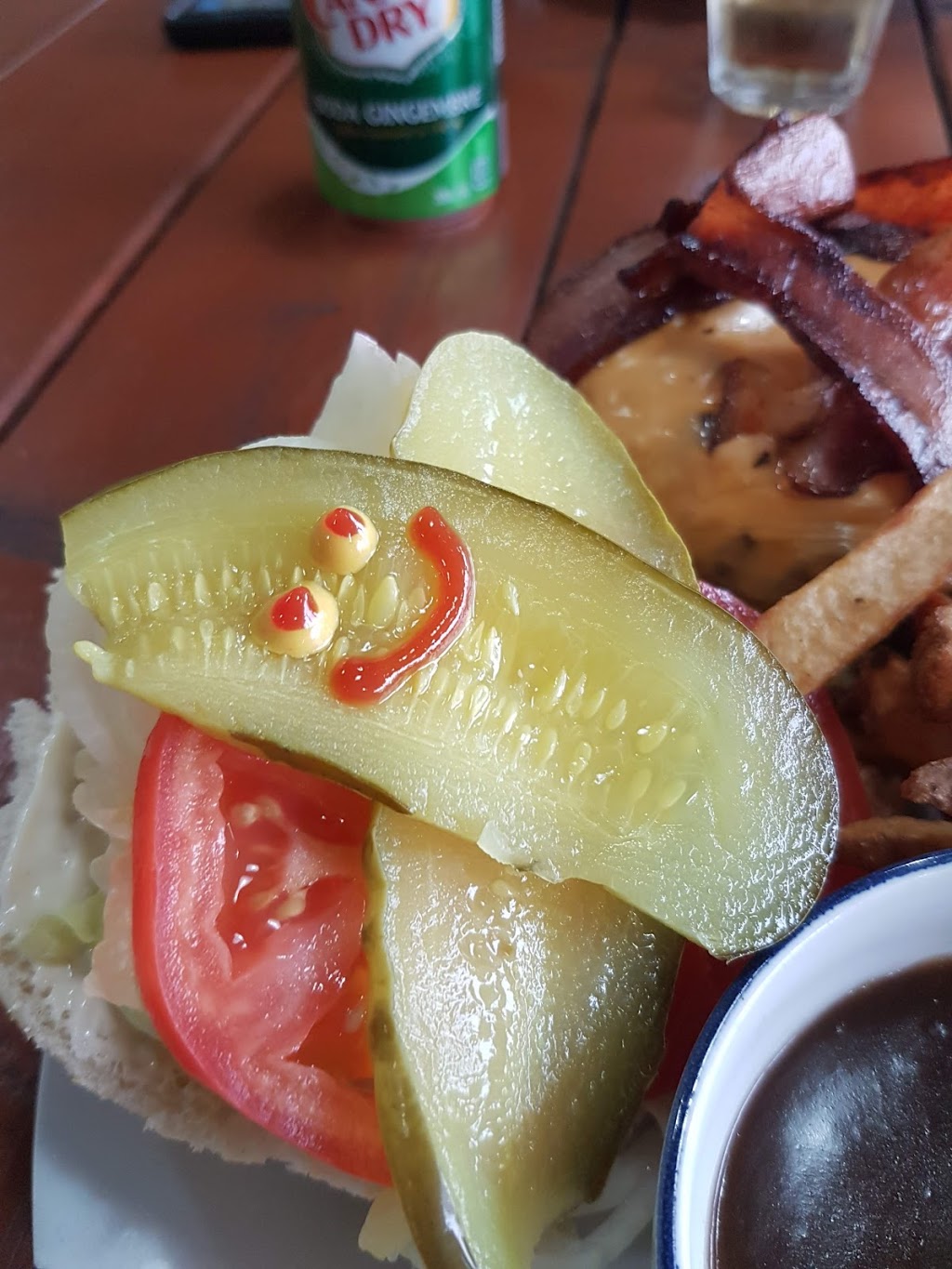 Eastown Bar & Grill | 1142 Barton St E, Hamilton, ON L8H 2V1, Canada | Phone: (905) 549-7917