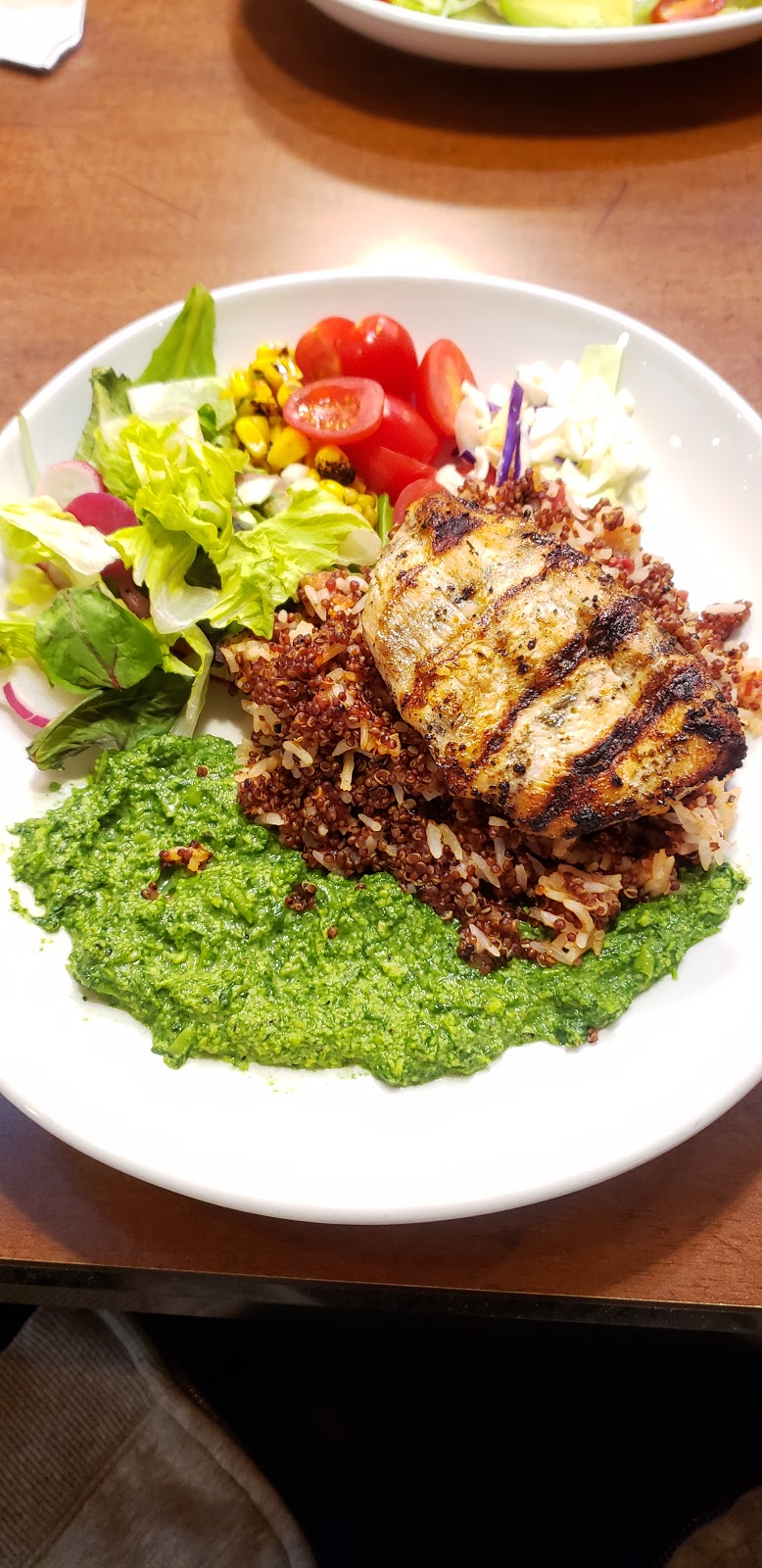 White Spot | 333 Brooksbank Ave #1100, North Vancouver, BC V7J 3S8, Canada | Phone: (604) 988-4199