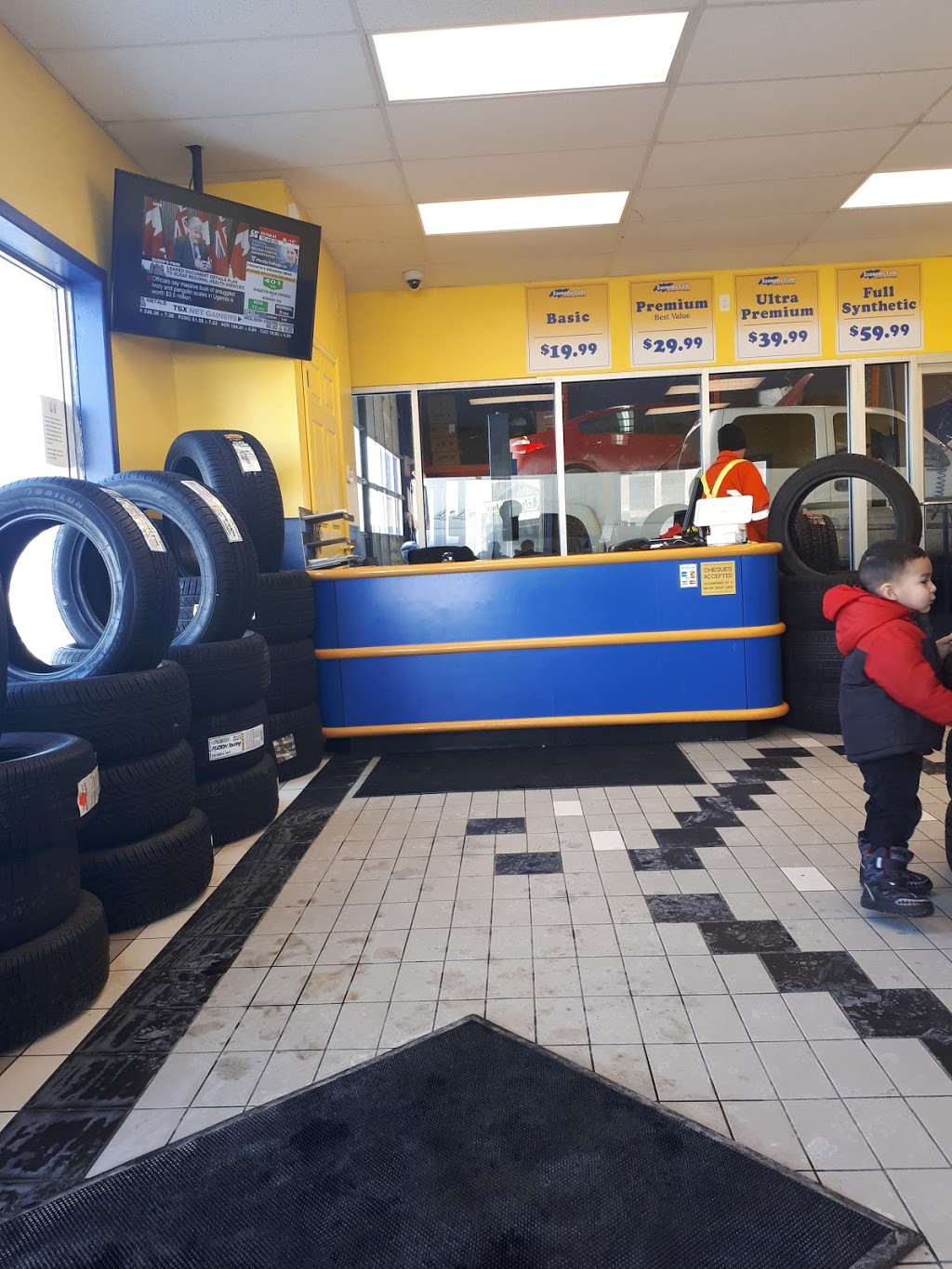 Economy Lube and Tire | 41 Fairway Rd S, Kitchener, ON N2C 1K8, Canada | Phone: (226) 898-3240