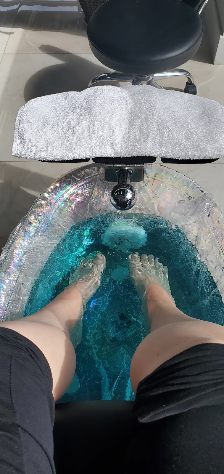 Minty Nail Salon Abbotsford | 3680 Townline Rd #103, Abbotsford, BC V2T 0G6, Canada | Phone: (604) 744-3939