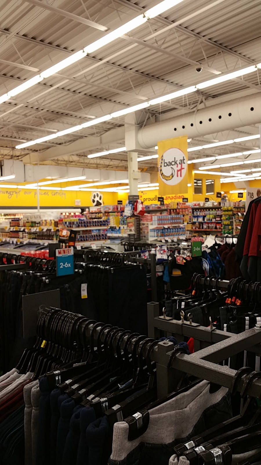 Giant Tiger | 421 Greenbrook Dr, Kitchener, ON N2M 4K1, Canada | Phone: (519) 569-8553