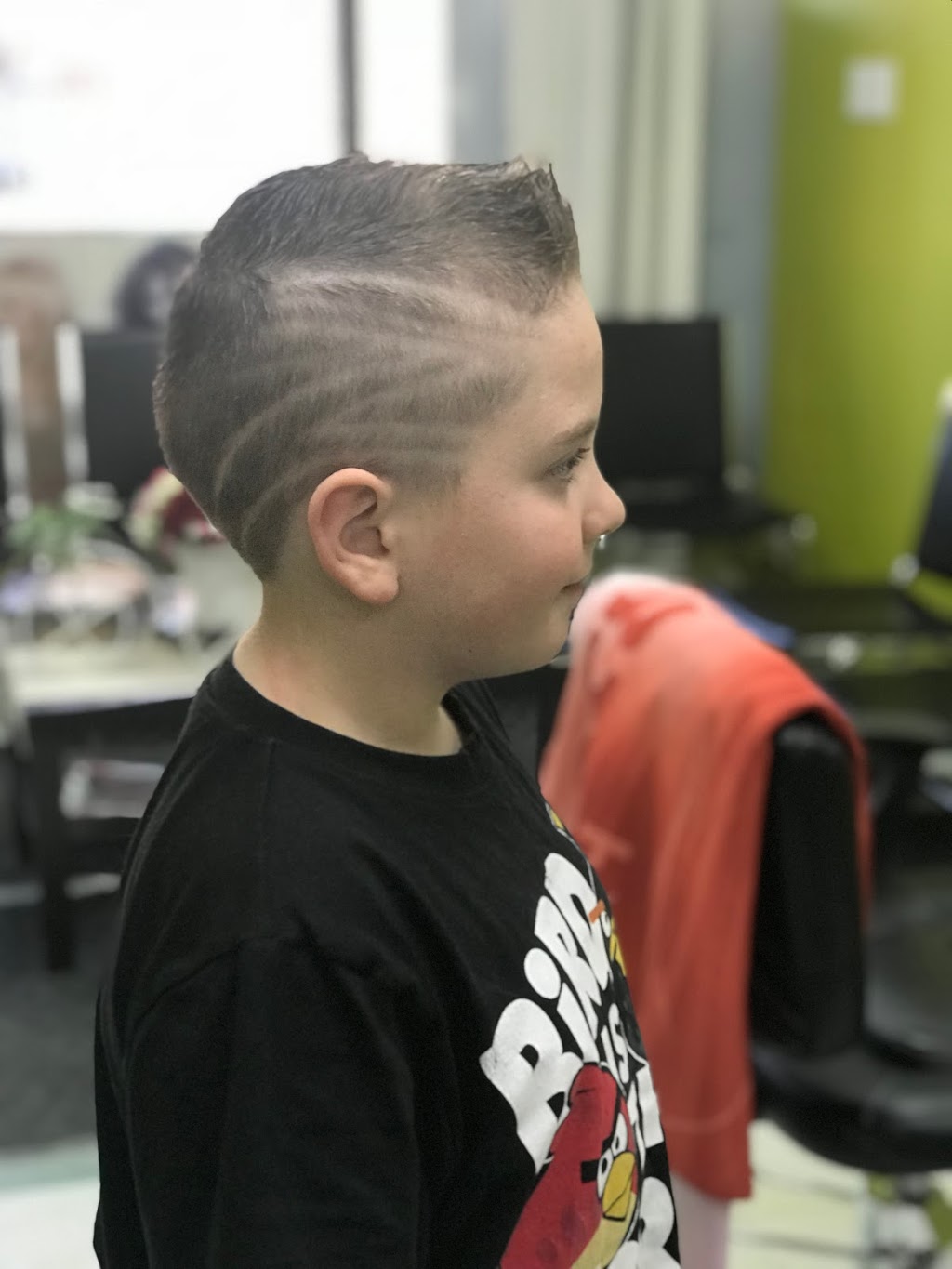 Amandas Beauty Salon | 398 Edison Ave, Winnipeg, MB R2G 0L8, Canada | Phone: (204) 338-1123
