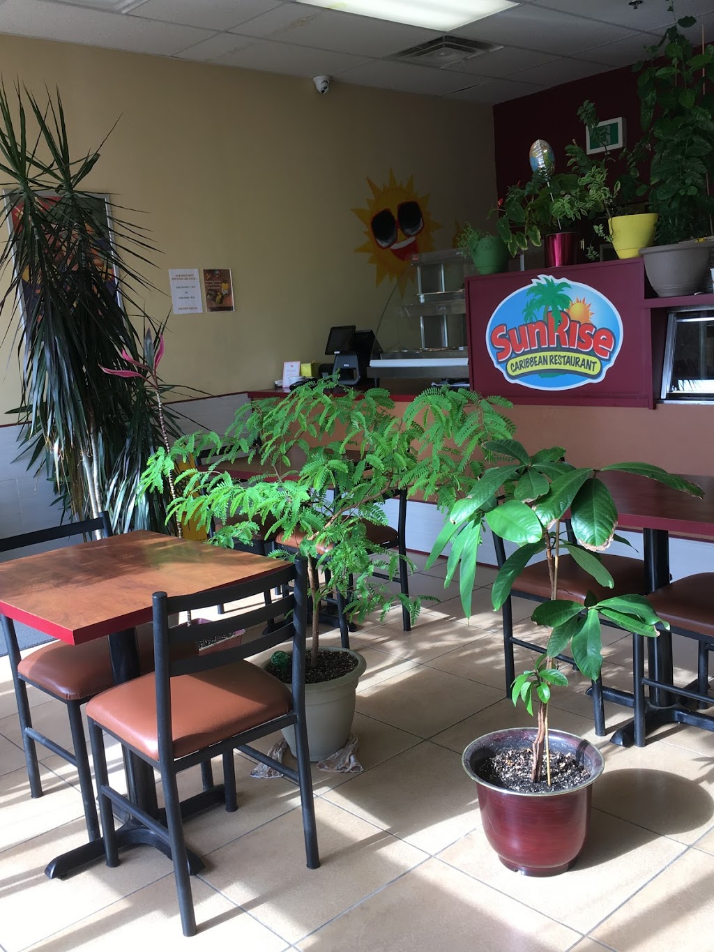SunRise Caribbean Restaurant | 17915 Leslie St #8, Newmarket, ON L3Y 3E3, Canada | Phone: (905) 235-7600
