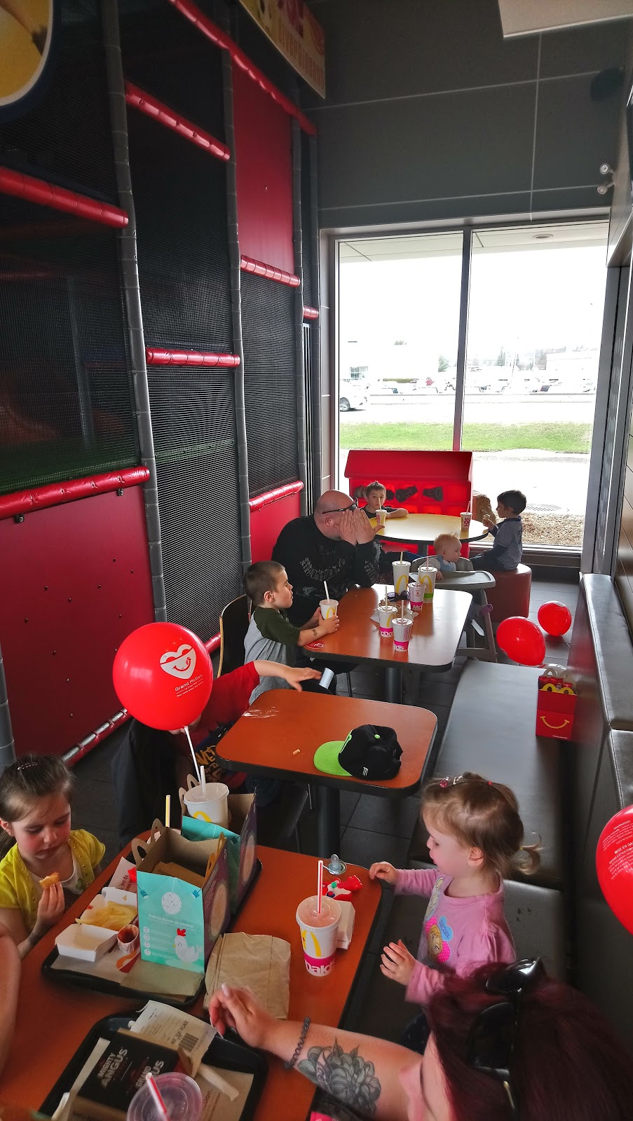 McDonalds | 640 Boulevard Maloney O, Gatineau, QC J8P 7M4, Canada | Phone: (819) 246-8202