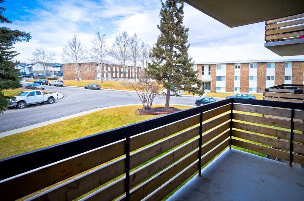 Travois Apartments | 6452 Travois Crescent NW, Calgary, AB T2K 3T2, Canada | Phone: (403) 215-9442