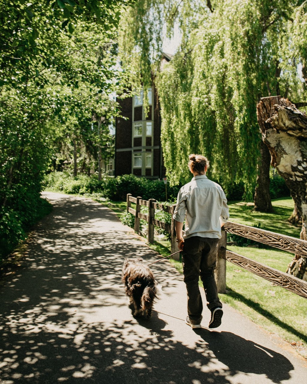 Old House Hotel | 1730 Riverside Ln, Courtenay, BC V9N 8C7, Canada | Phone: (250) 703-0202