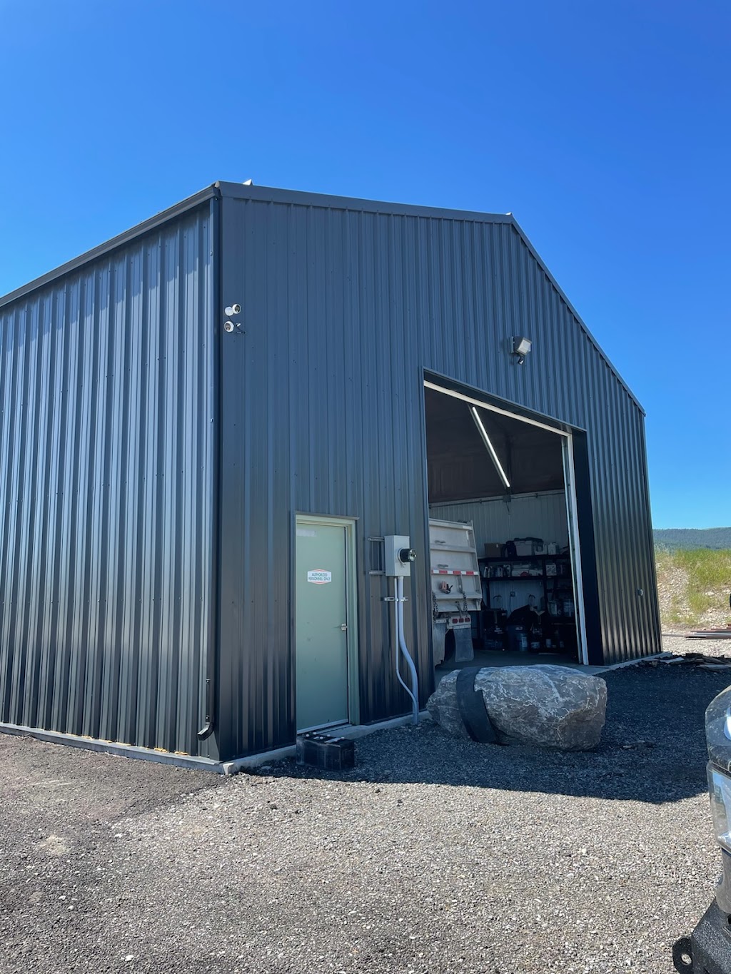 Darkhorse Services | 11542 20 Ave, Blairmore, AB T0K 0E0, Canada | Phone: (403) 753-5001