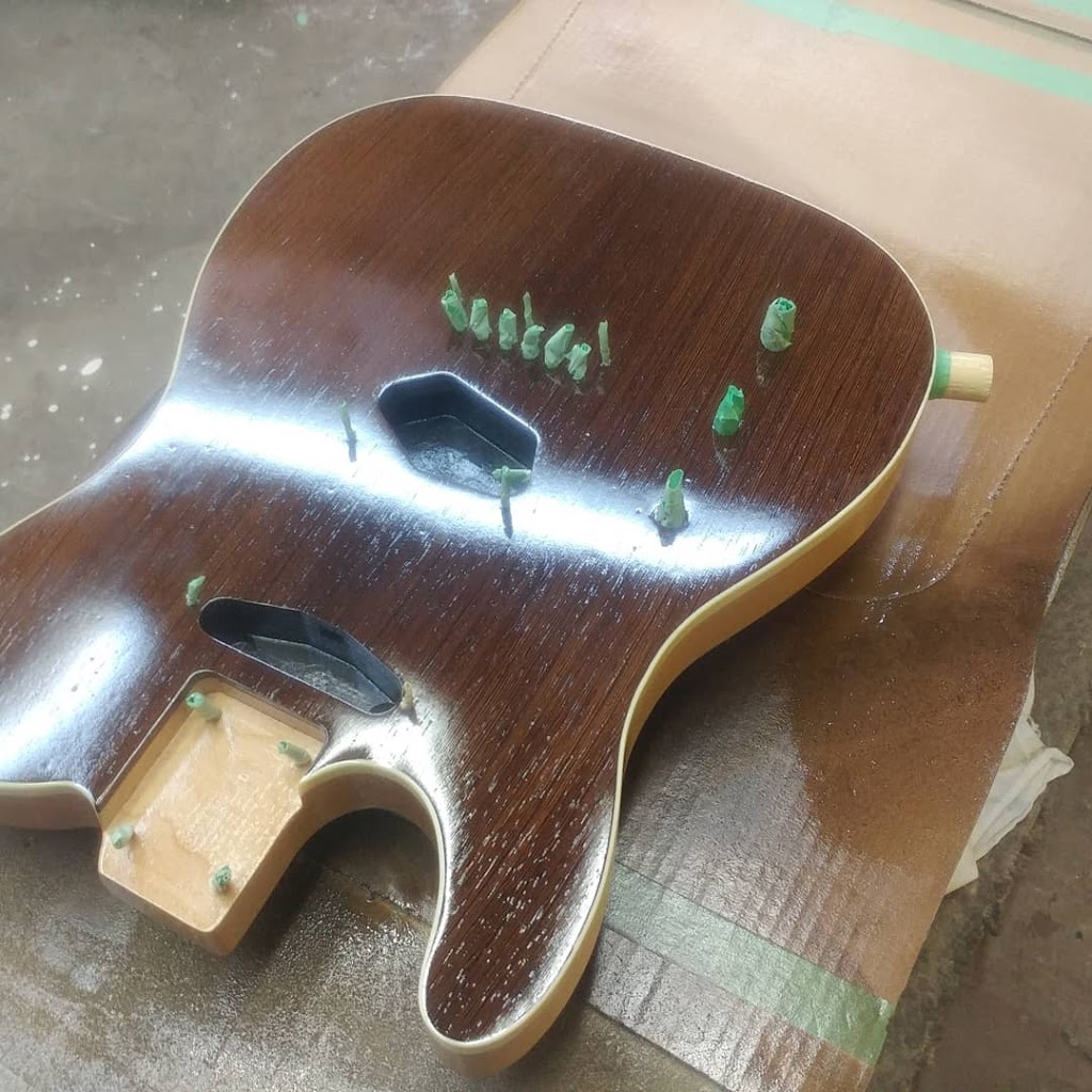 Vigilant Guitars | 622 Niagara St, Victoria, BC V8V 1H9, Canada | Phone: (250) 208-9525