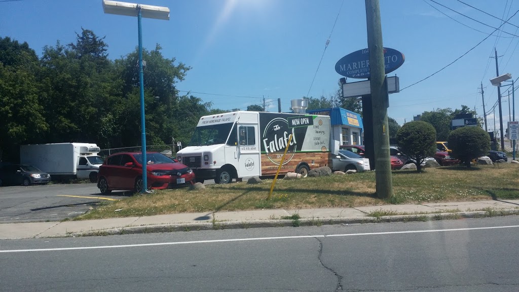 Falafel On Wheels | 1649 Montreal Rd, Gloucester, ON K1J 6N6, Canada | Phone: (613) 415-6544